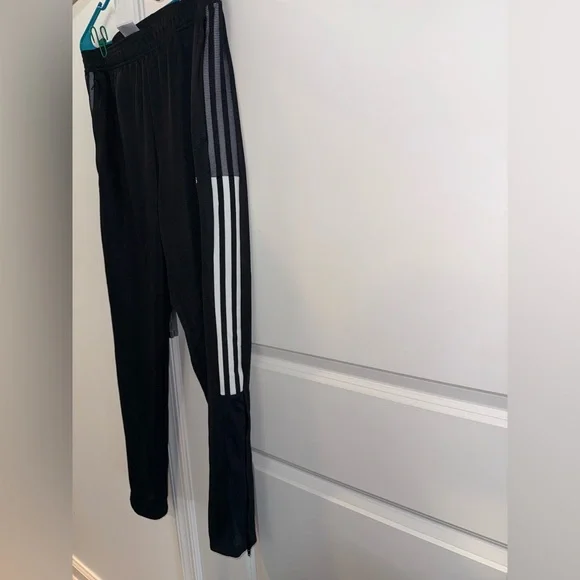 Adidas men’s Black Joggers - Picture 8 of 13